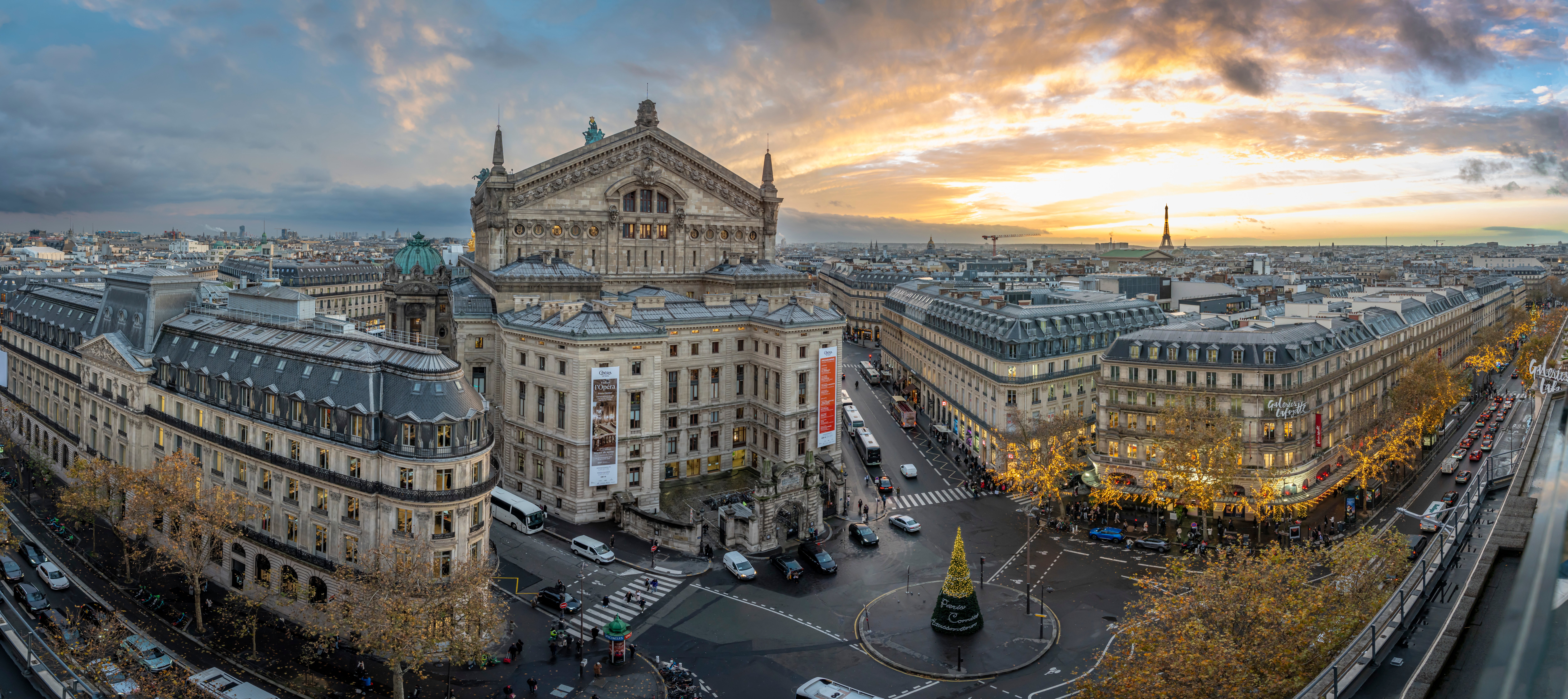 Vue panoramique de Paris, Boulevard Haussmann - Réparation écran iPhone